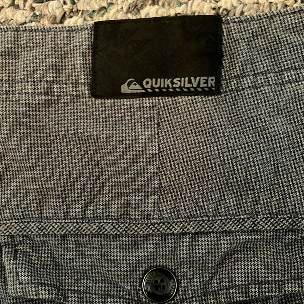 Quicksilver - Picture 5 of 8